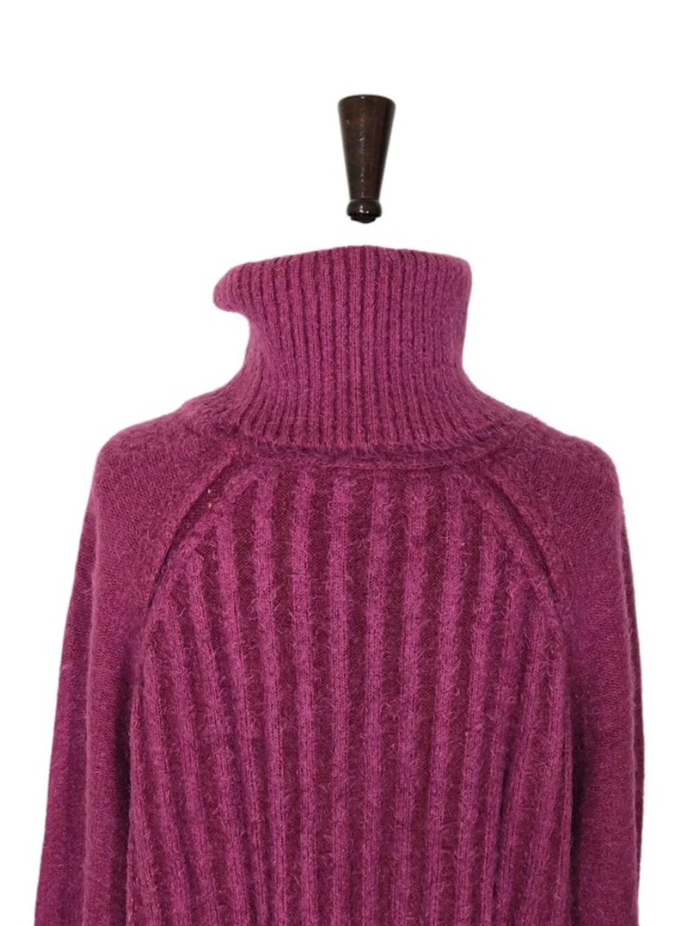 FREE PEOPLE Big City Women’s Small Mulberry Oversized Turtleneck Sweater NWT